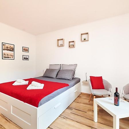 אומאג Apartment Piccolo מראה חיצוני תמונה
